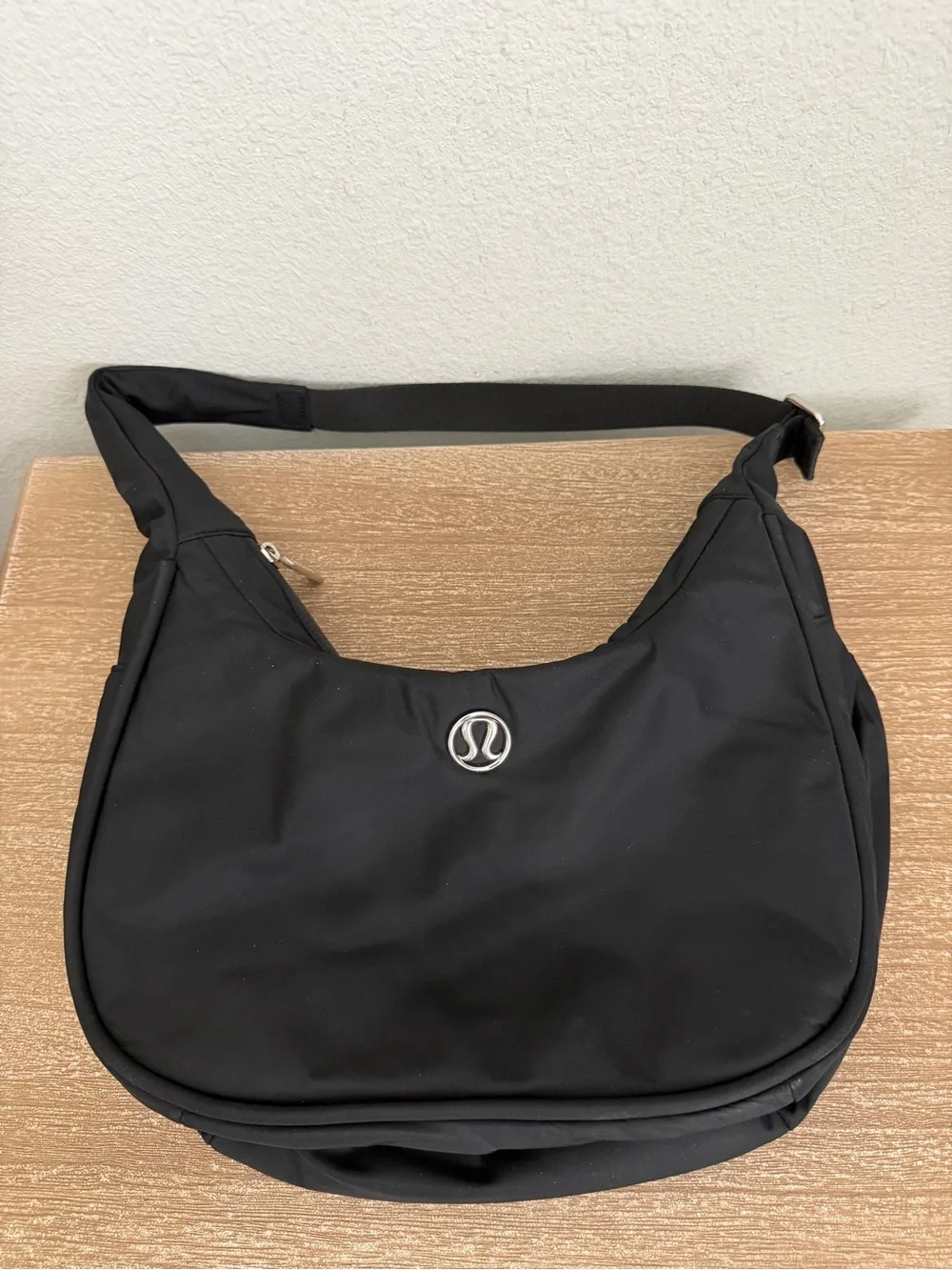 Lululemon City Essentials Shoulder Bag Black/Silver Crescent Shape Purse